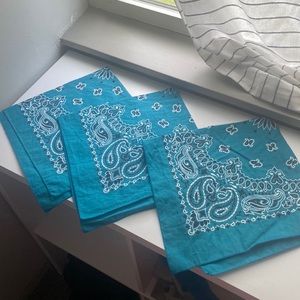 FREE w/ purchase 3 indigo bandanas